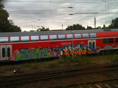 Graffiti Train - Photo by Marieundjana