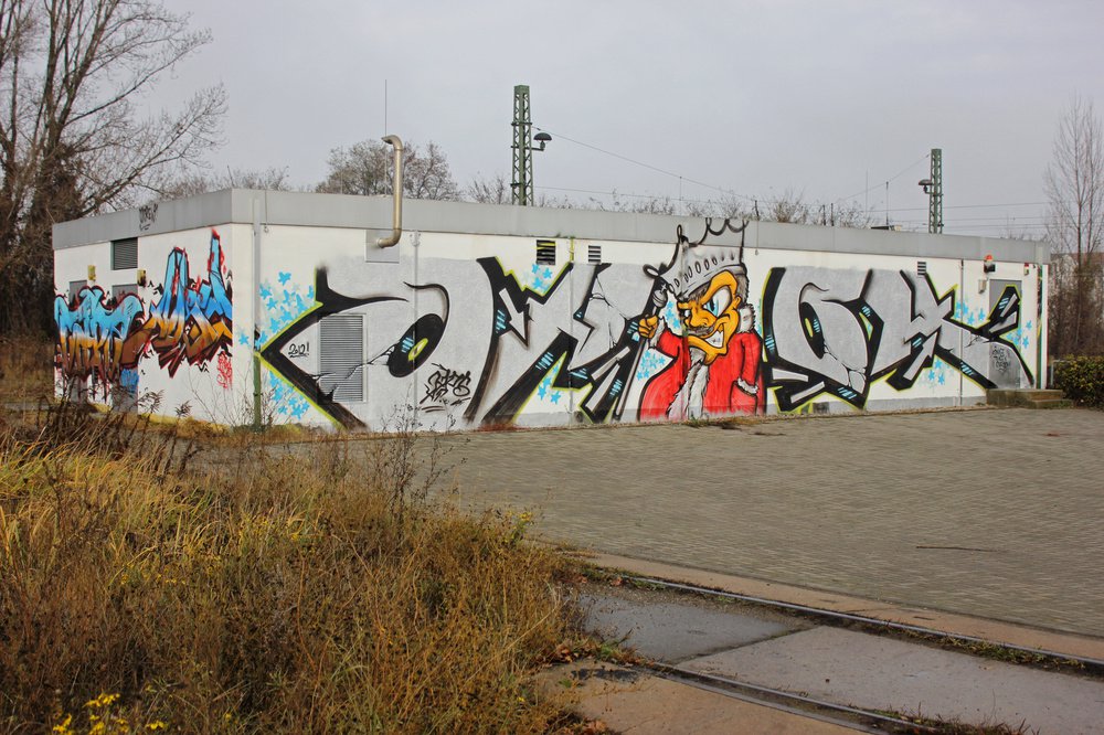 Graffiti Bombing - Photo by Marieundjana - ohoh