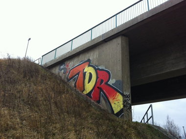 Graffiti Bombing - Photo by Marieundjana - tdr