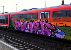 Graffiti Train - Photo by Marieundjana - oh, org