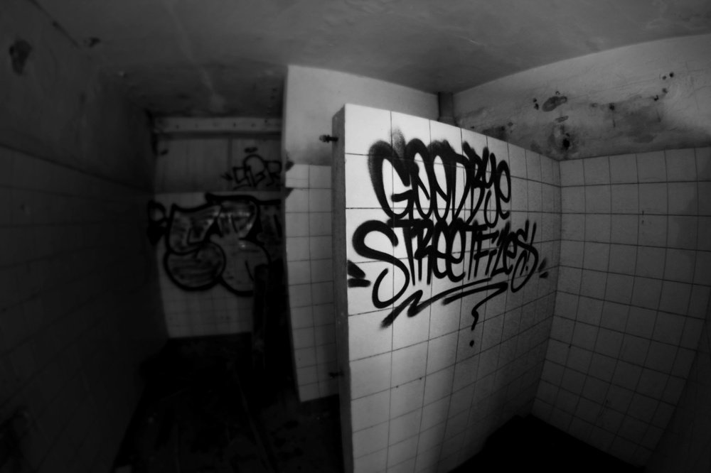 Graffiti Artwork - Photo by Marieundjana