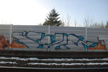 Graffiti Bombing - Photo by Marieundjana - ishe
