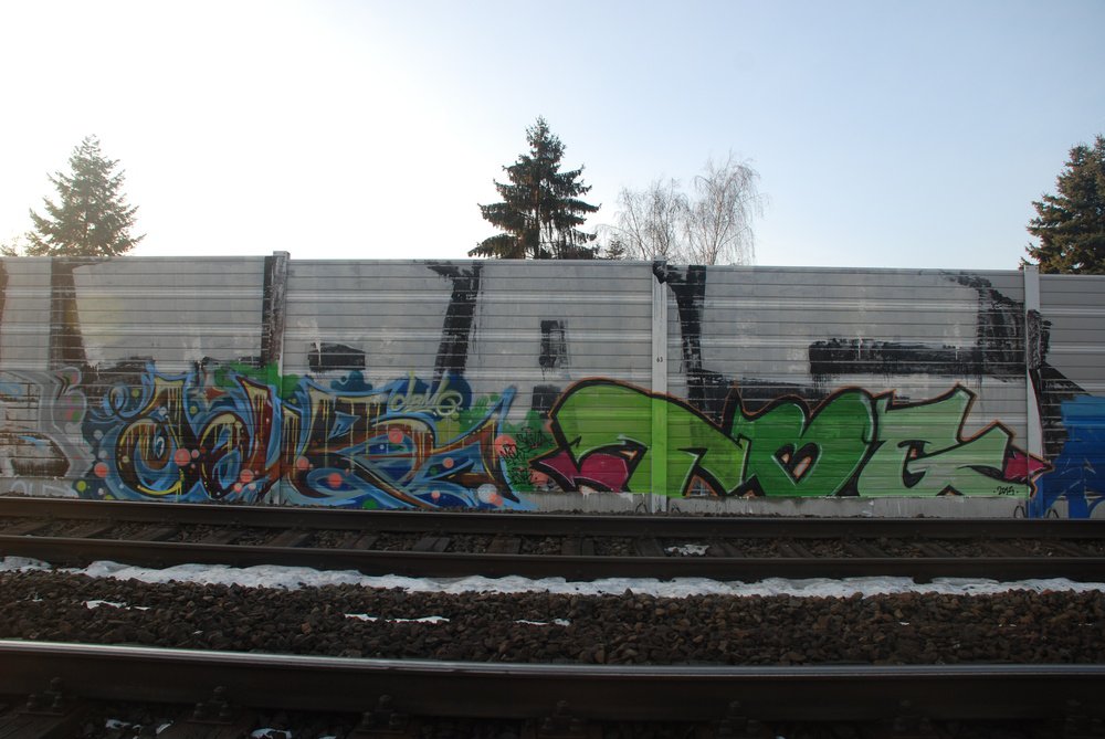 Graffiti Bombing - Photo by Marieundjana - joys, tbg
