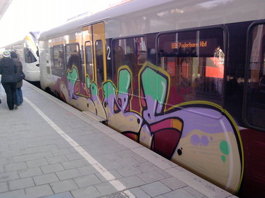 Graffiti Train - Photo by Marieundjana - dias