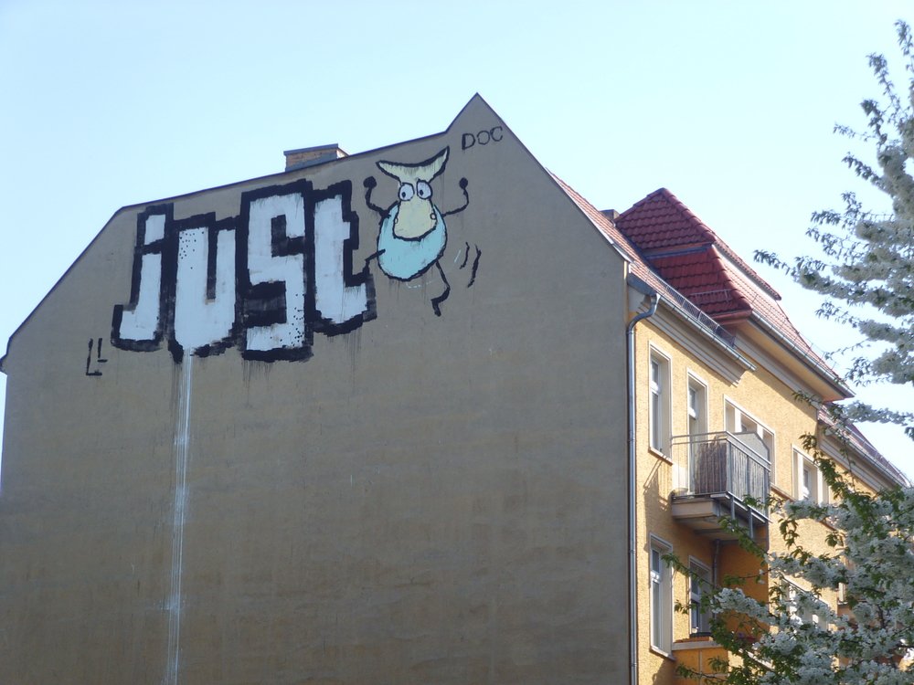 Graffiti Bombing - Photo by Marieundjana - just