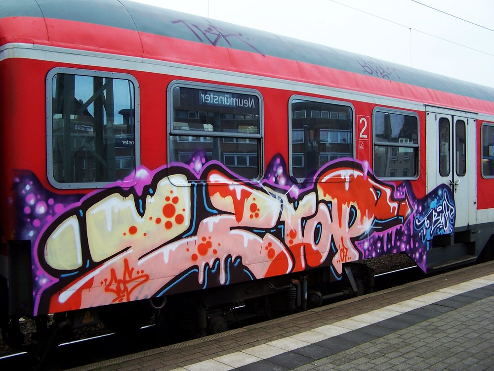 Graffiti Train - Photo by Marieundjana - zztop