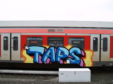 Graffiti Train - Photo by Marieundjana - taps