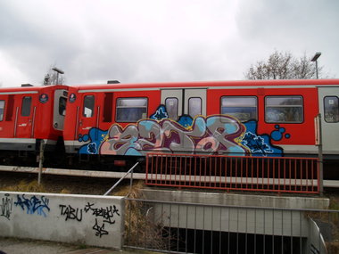 Graffiti Train - Photo by Marieundjana - zztop