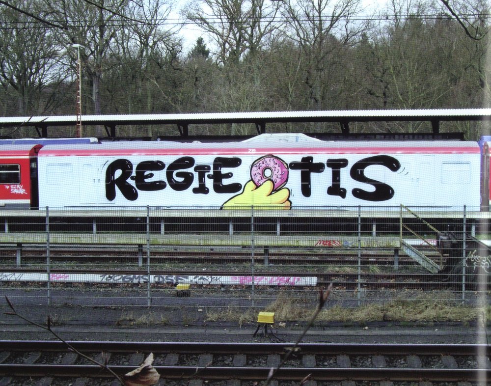 Graffiti Train - Photo by Marieundjana - regie, otis