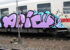 Graffiti Train - Photo by Marieundjana - acid