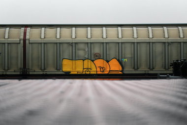Graffiti Train - Photo by Marieundjana - taps