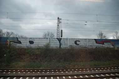 Graffiti Bombing - Photo by Marieundjana - dq