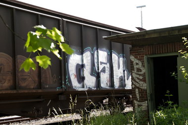 Graffiti Train - Photo by Marieundjana - qsk