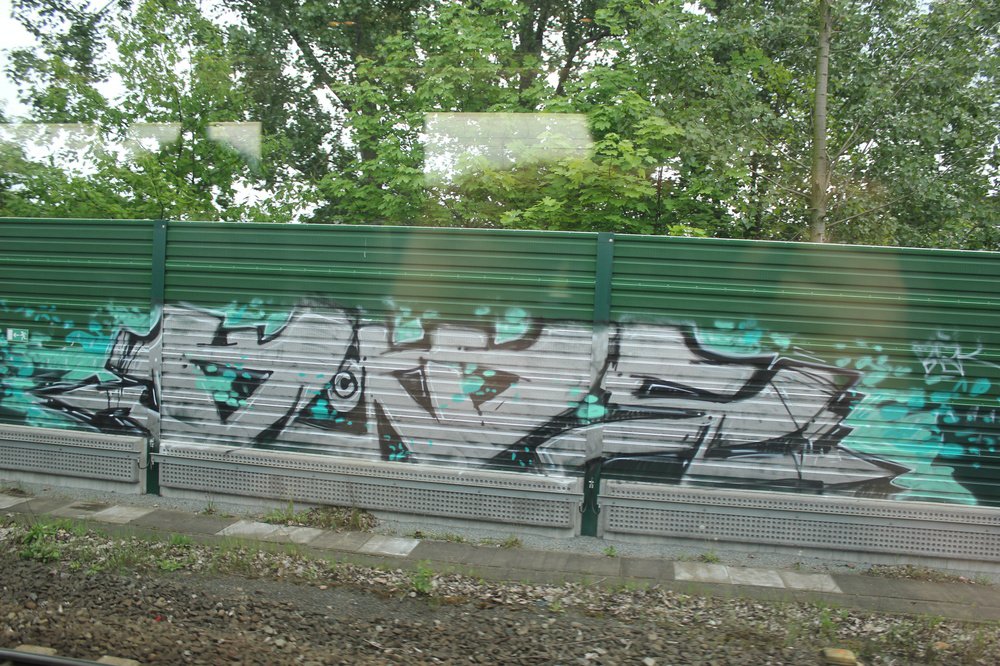 Graffiti Bombing - Photo by Marieundjana - dq