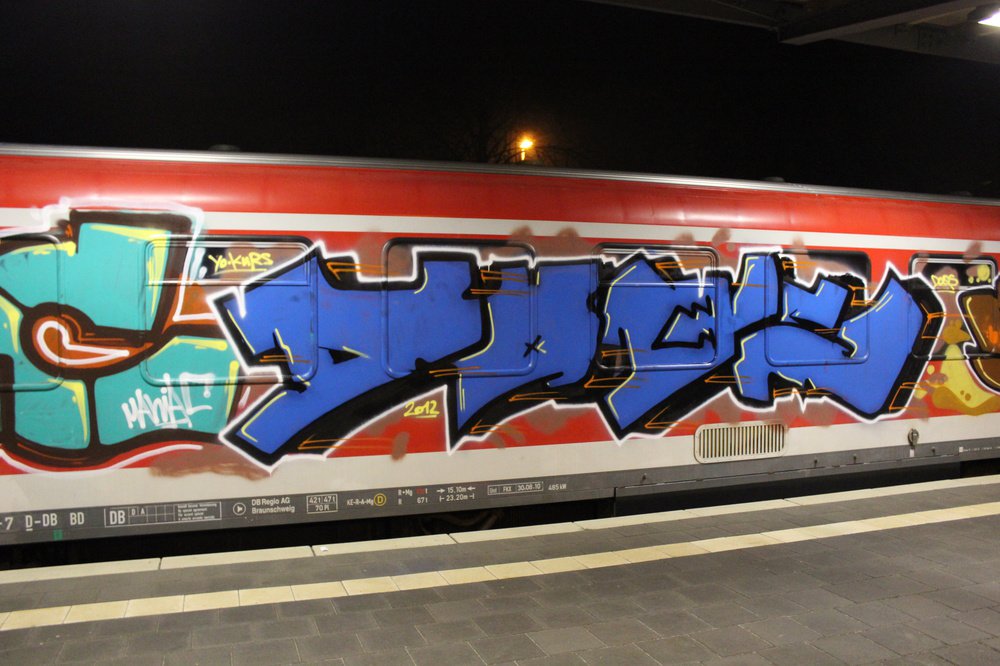 Graffiti Train - Photo by Marieundjana - doqs
