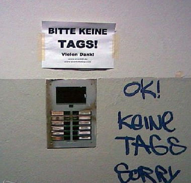 Graffiti Artwork - Photo by Marieundjana