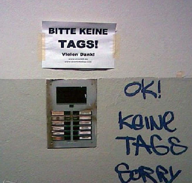 Graffiti Artwork - Photo by Marieundjana