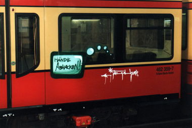 Graffiti Artwork - Photo by Marieundjana