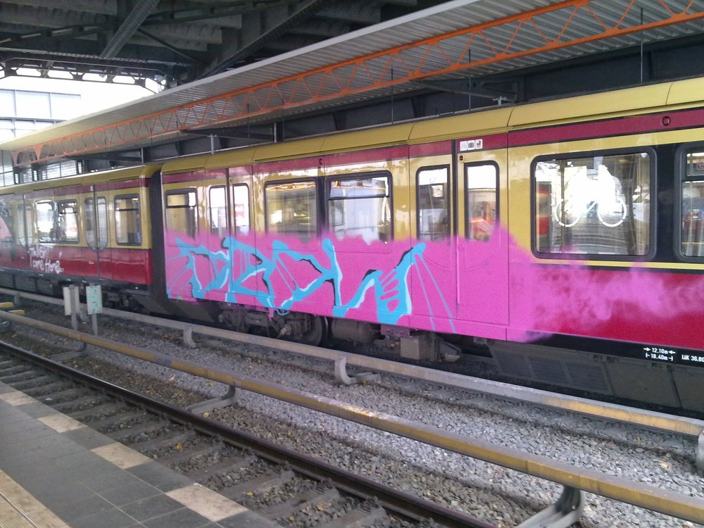 Graffiti Train - Photo by Marieundjana