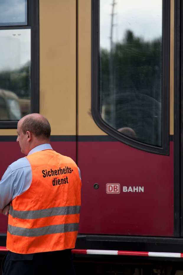 Graffiti Artwork - Photo by Marieundjana