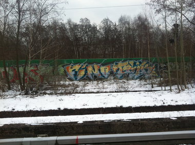 Graffiti Bombing - Photo by Marieundjana - fino, trik