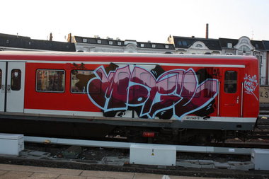 Graffiti Train - Photo by Marieundjana - motiv