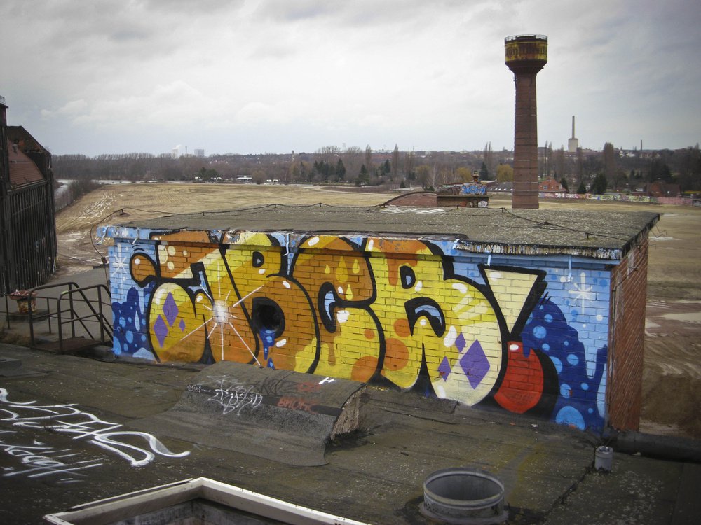 Graffiti Bombing - Photo by Marieundjana - jbcb
