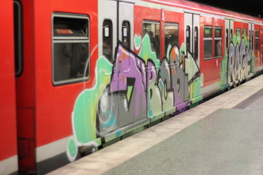 Graffiti Train - Photo by Marieundjana - jbcb, rage