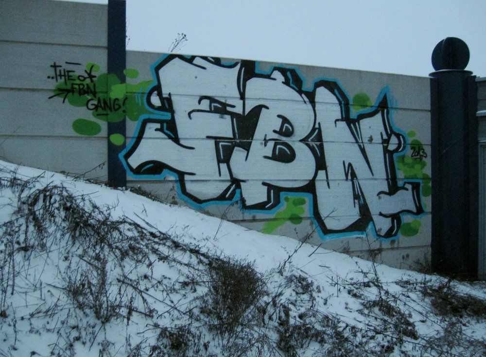 Graffiti Bombing - Photo by Marieundjana - fbn