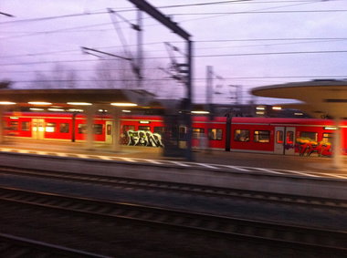 Graffiti Train - Photo by Marieundjana - fbn