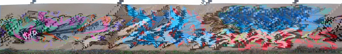 Graffiti Wall - Photo by Marieundjana - kurs, fame.sepy