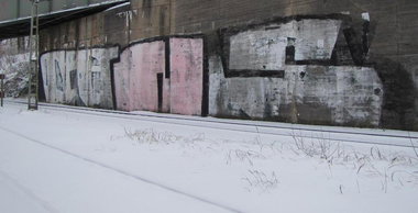 Graffiti Bombing - Photo by Marieundjana - ons