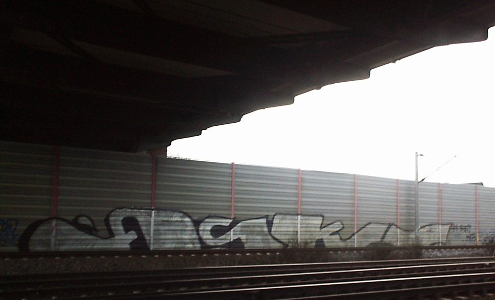 Graffiti Bombing - Photo by Marieundjana - qsk