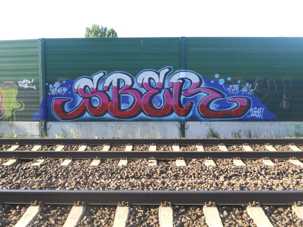 Graffiti Bombing - Photo by Marieundjana - sber