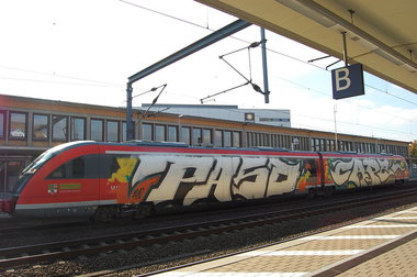 Graffiti Train - Photo by Marieundjana - pasd, capz
