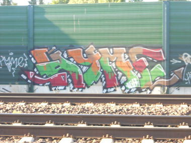 Graffiti Wall - Photo by Marieundjana