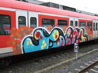 Graffiti Train - Photo by Marieundjana - foim