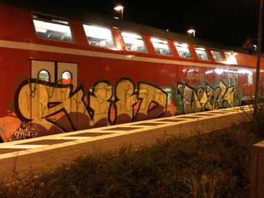 Graffiti Train - Photo by Marieundjana - süd, wink