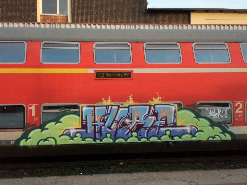 Graffiti Train - Photo by Marieundjana - hure