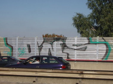 Graffiti Bombing - Photo by Marieundjana - ons