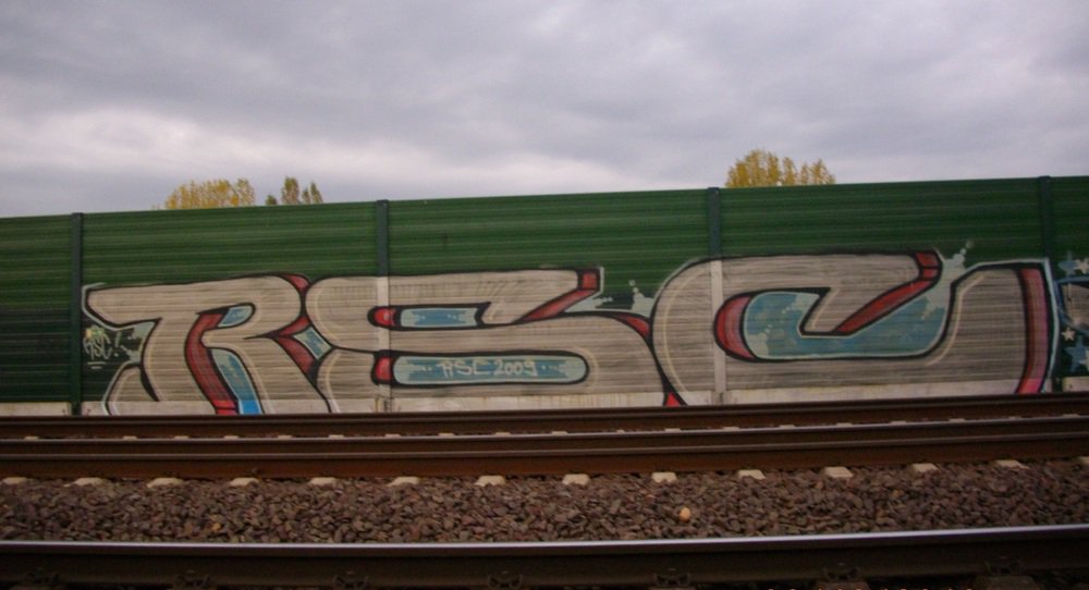 Graffiti Bombing - Photo by Marieundjana - rsc