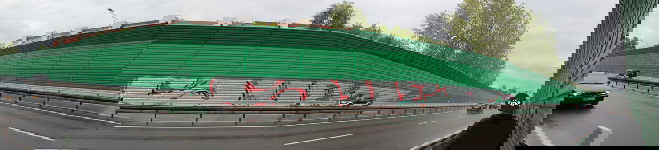 Graffiti Bombing - Photo by Marieundjana - sued