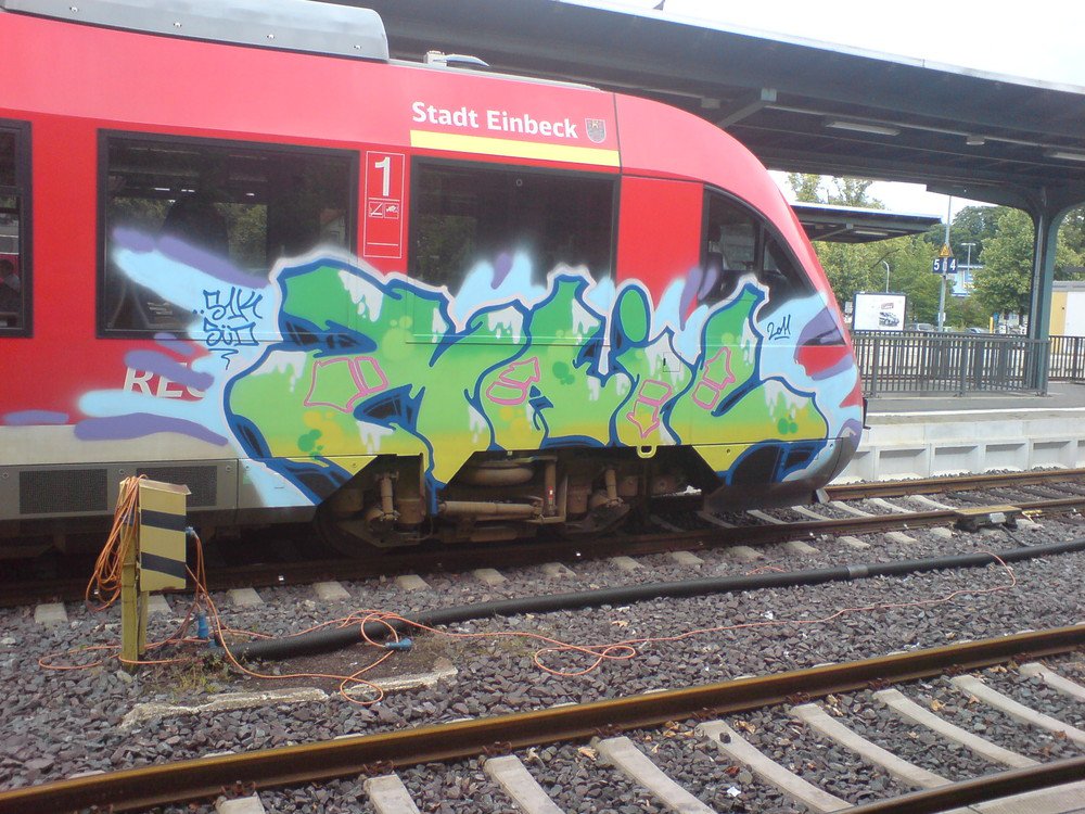 Graffiti Train - Photo by Marieundjana - mail
