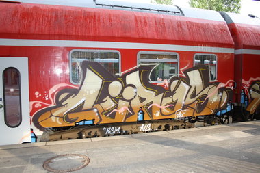 Graffiti Train - Photo by Marieundjana - güros