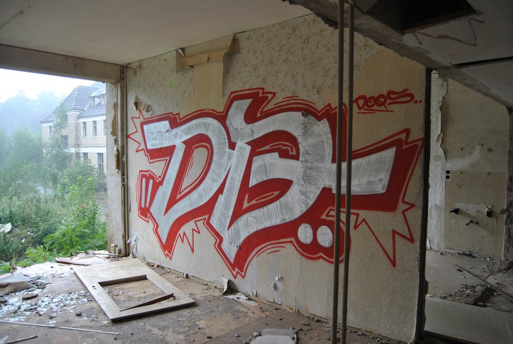 Graffiti Bombing - Photo by Marieundjana - dq