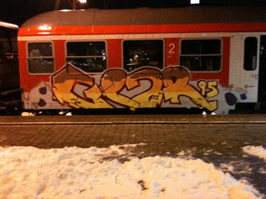 Graffiti Train - Photo by Marieundjana - gear