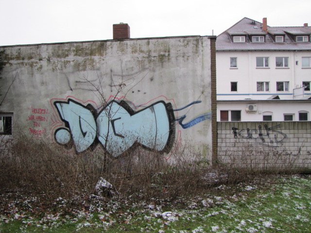 Graffiti Bombing - Photo by Marieundjana - dq