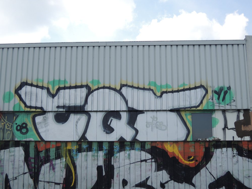 Graffiti Bombing - Photo by Marieundjana - eqt