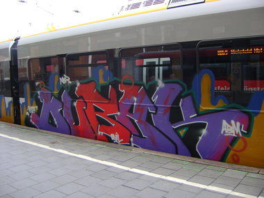 Graffiti Train - Photo by Marieundjana - durak