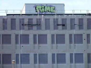 Graffiti Bombing - Photo by Marieundjana - rime
